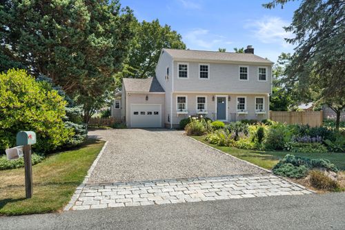 410 Noank Rd, Mystic, CT, 06355-2324 | Card Image