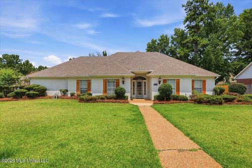 116 Deer Creek Way, Clinton, MS, 39056-4196 | Card Image