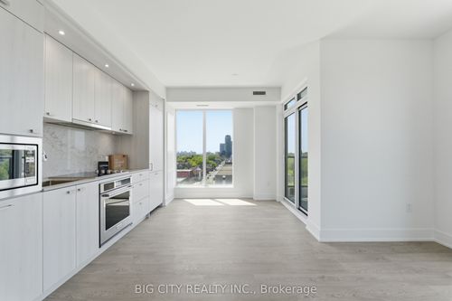 705-858 Dupont Street, Toronto, ON, M6G0C1 | Card Image