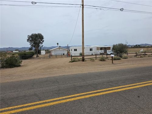 3325 N Bacobi Rd, Golden Valley, AZ, 86413-8013 | Card Image