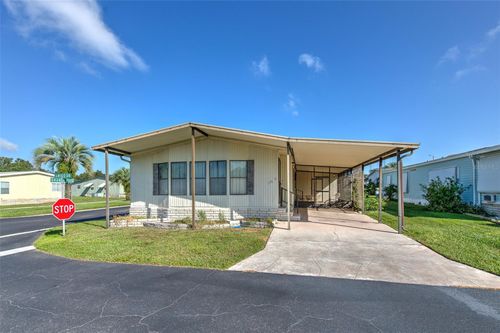 37605 Amigo Dr, ZEPHYRHILLS, FL, 33541-4222 | Card Image