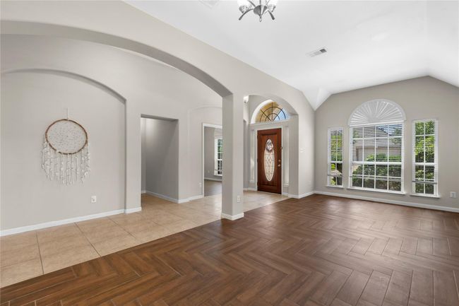 22022 Bridgestone Hawk Ct, House other with 3 bedrooms, 2 bathrooms and 2 parking in Spring TX | Image 8