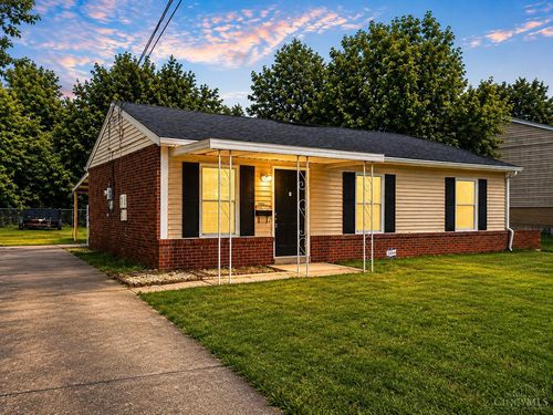 9884 Dunraven Dr, Colerain Twp, OH, 45251-3424 | Card Image