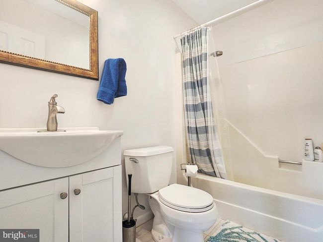 7207 Bunting Rd, Townhouse with 2 bedrooms, 3 bathrooms and null parking in CHINCOTEAGUE ISLAND VA | Image 29