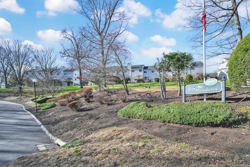 1-1 Hunters Run, Cromwell, CT, 06416-2509 | Card Image