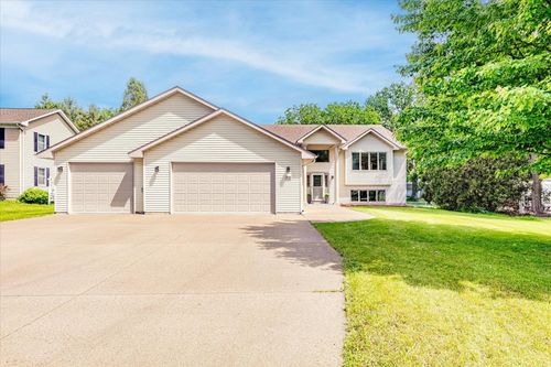 2018 Paulis Dr, Faribault, MN, 55021-2823 | Card Image