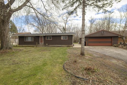 7501 E Wind Lake Road Road, Norway, WI, 53185 | Card Image