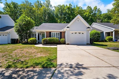 3932 Bluestem Dr, Greensboro, NC, 27405-8251 | Card Image