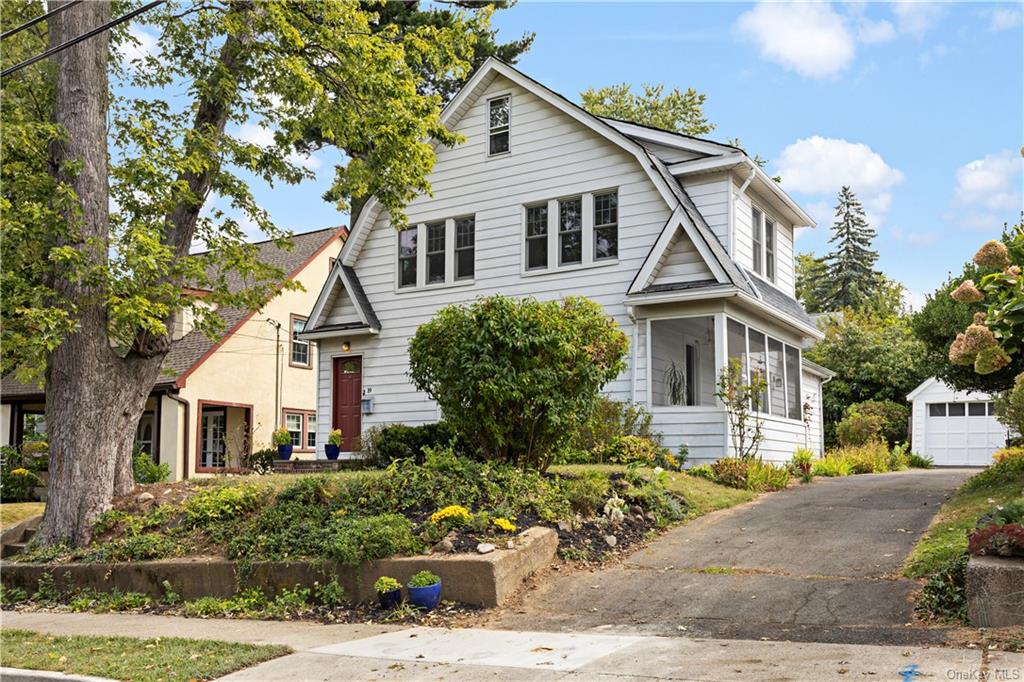 Maple St, Irvington, NY 10533