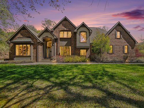 19168 Hoffmaster Dr, Spring Lake, MI, 49456-9753 | Card Image
