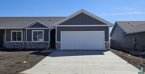 6613 W Gresford Pl, Sioux Falls, SD, 57106-2636 | Card Image