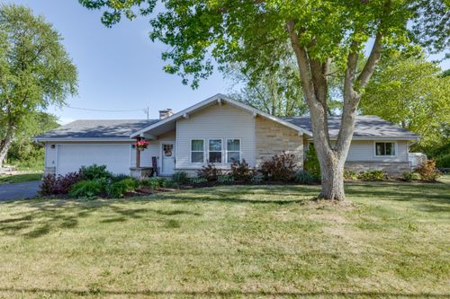 213 W State St, North Prairie, WI, 53153 | Card Image
