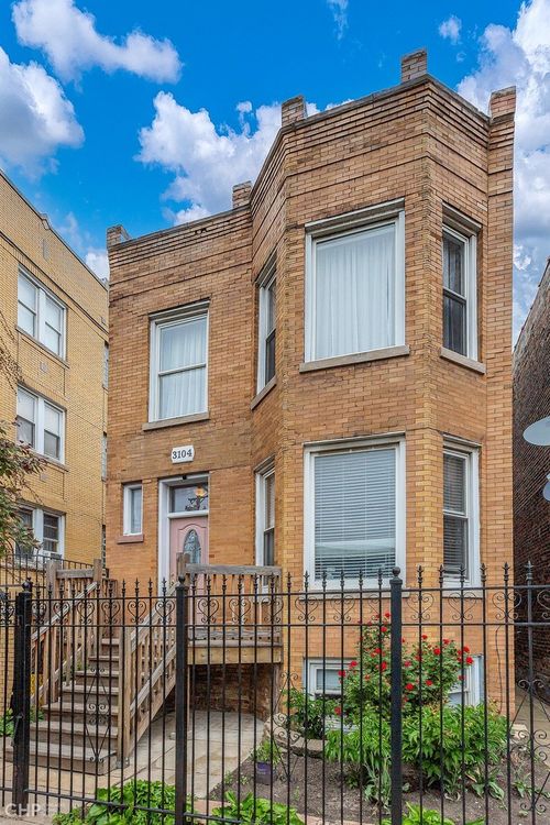 3104 W Walton St, CHICAGO, IL, 60622-5747 | Card Image