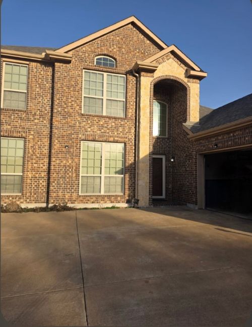 1116 Rio Vista Dr, Desoto, TX, 75115-7220 | Card Image