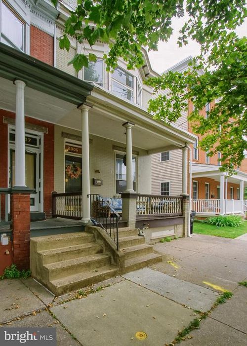 2005 Green St, HARRISBURG, PA, 17102-2128 | Card Image