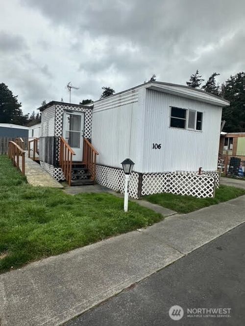 trlr-106-700 Nw Crosby Ave, Oak Harbor, WA, 98277-3866 | Card Image
