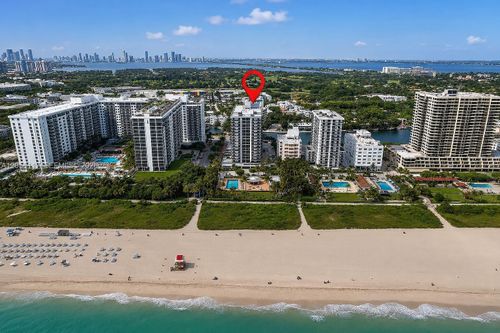 1709-2401 Collins Ave, Miami Beach, FL, 33140-4752 | Card Image