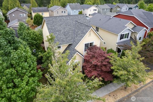 9907 223rd Pl Ne, Redmond, WA, 98053-1956 | Card Image