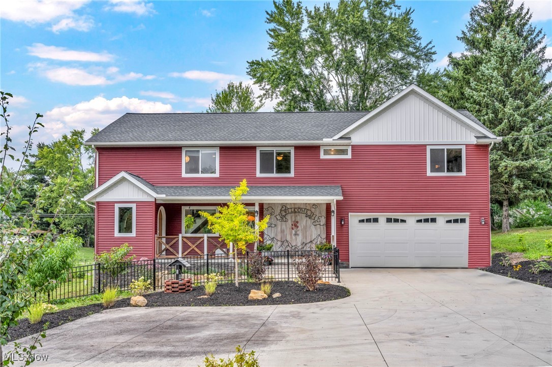 Mount Pleasant St, North Canton, OH 44720