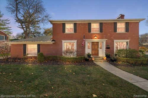 2579 Amberly Rd, Bloomfield Hills, MI, 48301-2654 | Card Image