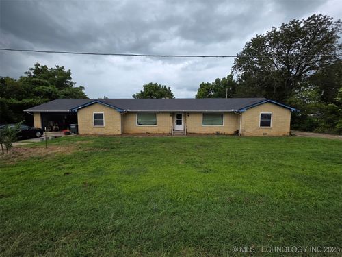 205 W H Ave, Milburn, OK, 73450-1105 | Card Image