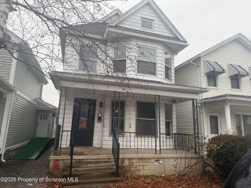 319 N Sumner Ave, Scranton, PA, 18504-1721 | Card Image