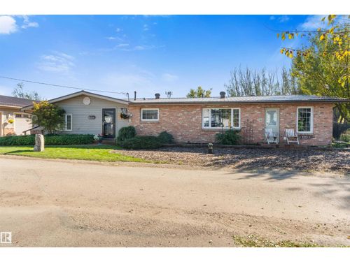 6016 52 Ave, Val Quentin, AB, T0E0A0 | Card Image