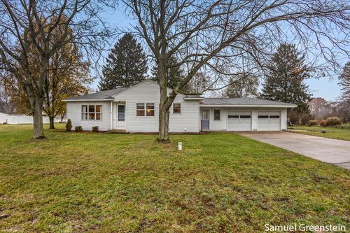 4685 Martin St, Hamilton, MI, 49419-9202 | Card Image