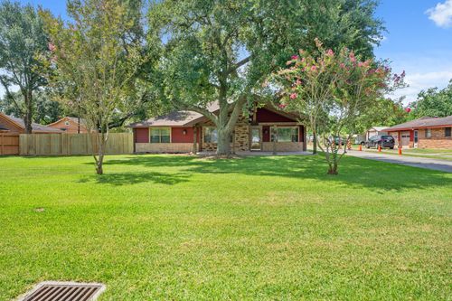 806 Pampa St, Pasadena, TX, 77504-1535 | Card Image