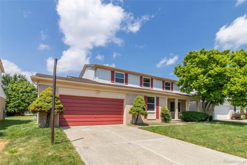 45228 Patrick Dr, Canton, MI, 48187-2518 | Card Image