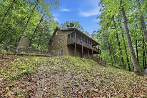 15 Mississippi Ln, Tiger, GA, 30576-1831 | Card Image