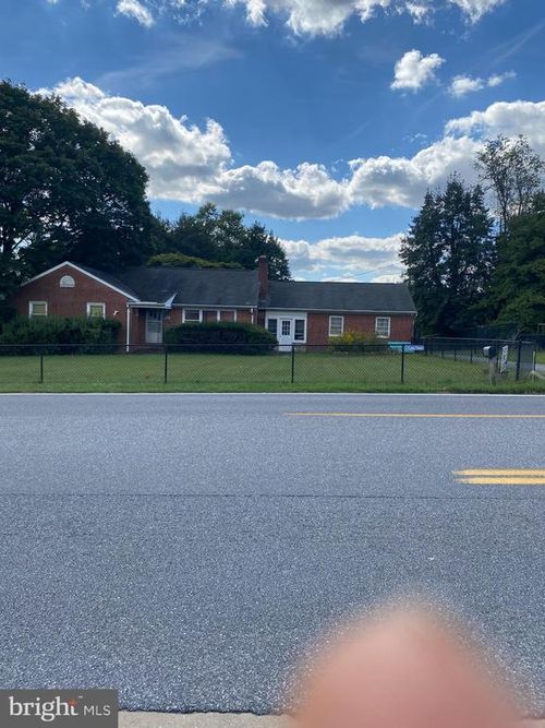 8305 Windsor Mill Rd, BALTIMORE, MD, 21244-1113 | Card Image