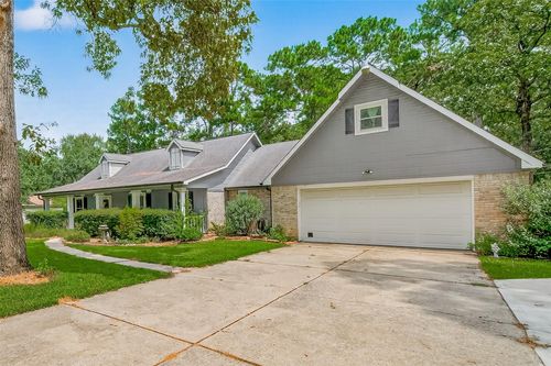 2103 Diane St, Pinehurst, TX, 77362-3447 | Card Image