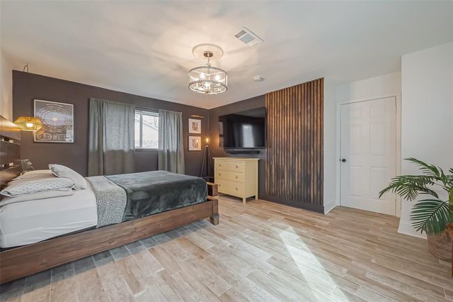 419 Magnolia Bnd, House other with 3 bedrooms, 2 bathrooms and 2 parking in New Caney TX | Image 34