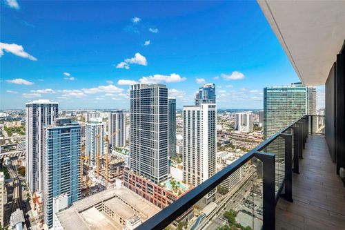 4001-398 Ne 5th St, Miami, FL, 33132-2053 | Card Image
