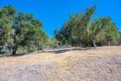 8315 Linda Vista Ave, Atascadero, CA, 93422 | Card Image
