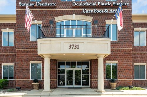 100-3731 Nw Cary Parkway, Cary, NC, 27513 | Card Image