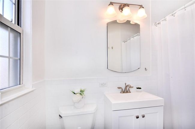 APT-2R - 445 Broadway, Home with 2 bedrooms, 2 bathrooms and null parking in Hastings On Hudson NY | Image 9