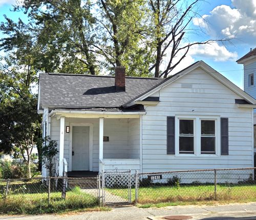 1241 Dale Ave Se, Roanoke, VA, 24013-1521 | Card Image