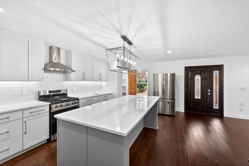 6709 Autumn Oaks Dr, Brentwood, TN, 37027-8816 | Card Image