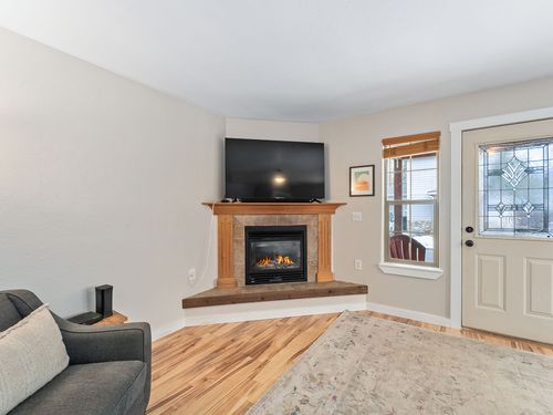 111 Murray Ave, Whitefish, MT, 59937-3118 | Card Image