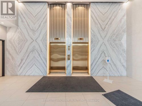 621-1 Belsize Dr, Toronto, ON, M4S0B9 | Card Image