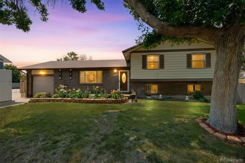 4725 Topeka Ct, Denver, CO, 80239-6122 | Card Image