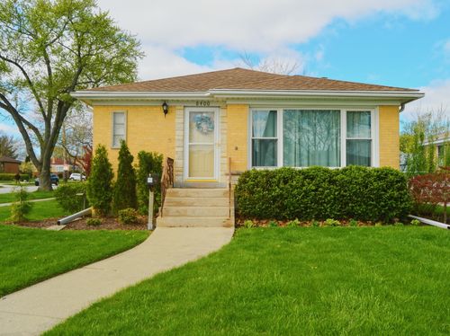 8400 N Osceola Ave, Niles, IL, 60714-2010 | Card Image