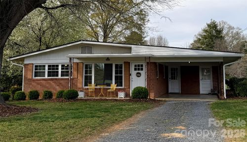 1435 Freeman Ave, Albemarle, NC, 28001-5129 | Card Image