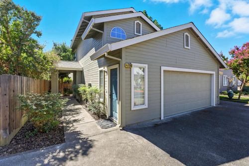 4711 Courtland Lane, Carmichael, CA, 95608 | Card Image