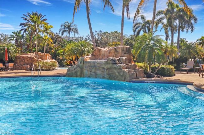 APT-2004 - 762 Regency Reserve Cir, Condo with 3 bedrooms, 3 bathrooms and 2 parking in NAPLES FL | Image 46