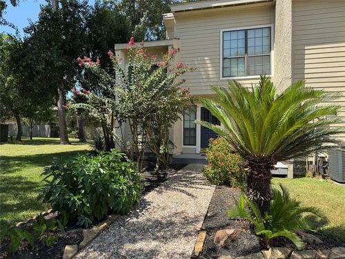 3935 Knollcrest Dr, Montgomery, TX, 77356-5466 | Card Image