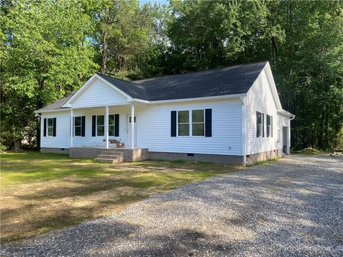 5008 Chestnut Fork Rd, Gloucester, VA, 23061-3951 | Card Image
