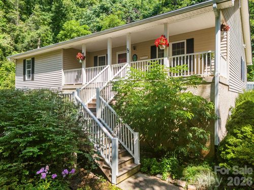 73 Waters Rd, Asheville, NC, 28805-1351 | Card Image